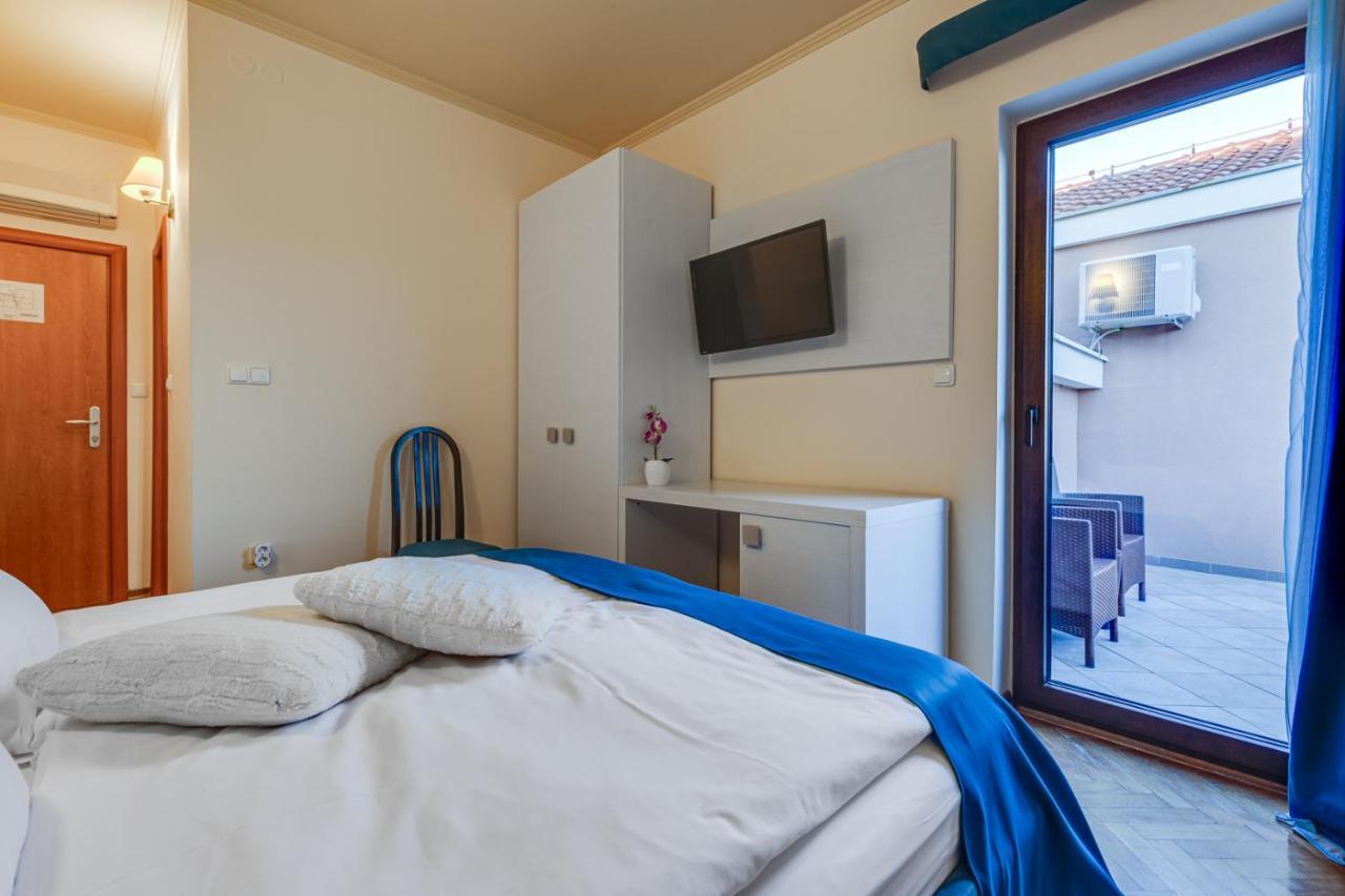 Hotel Marinko Задар Екстериор снимка